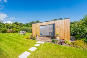 TOM_6725 Garden room size