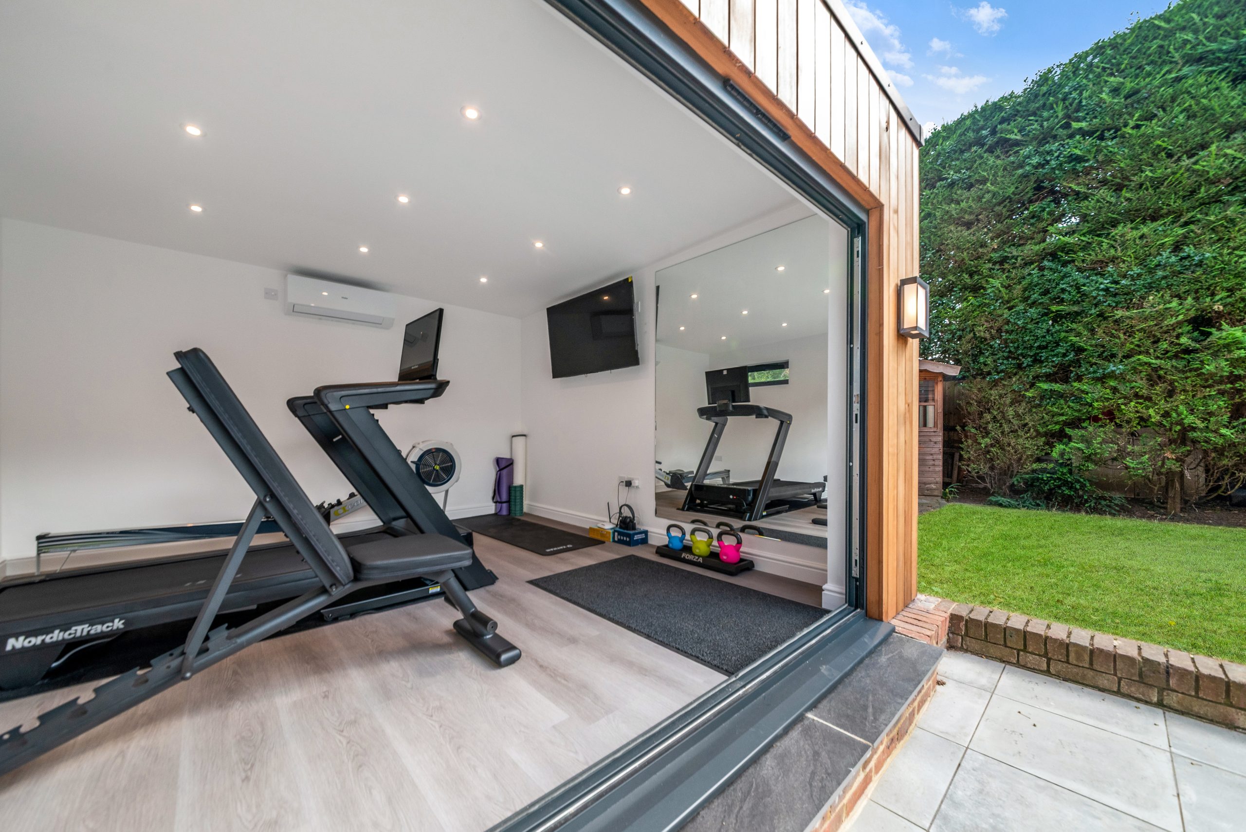 luxury garden room london