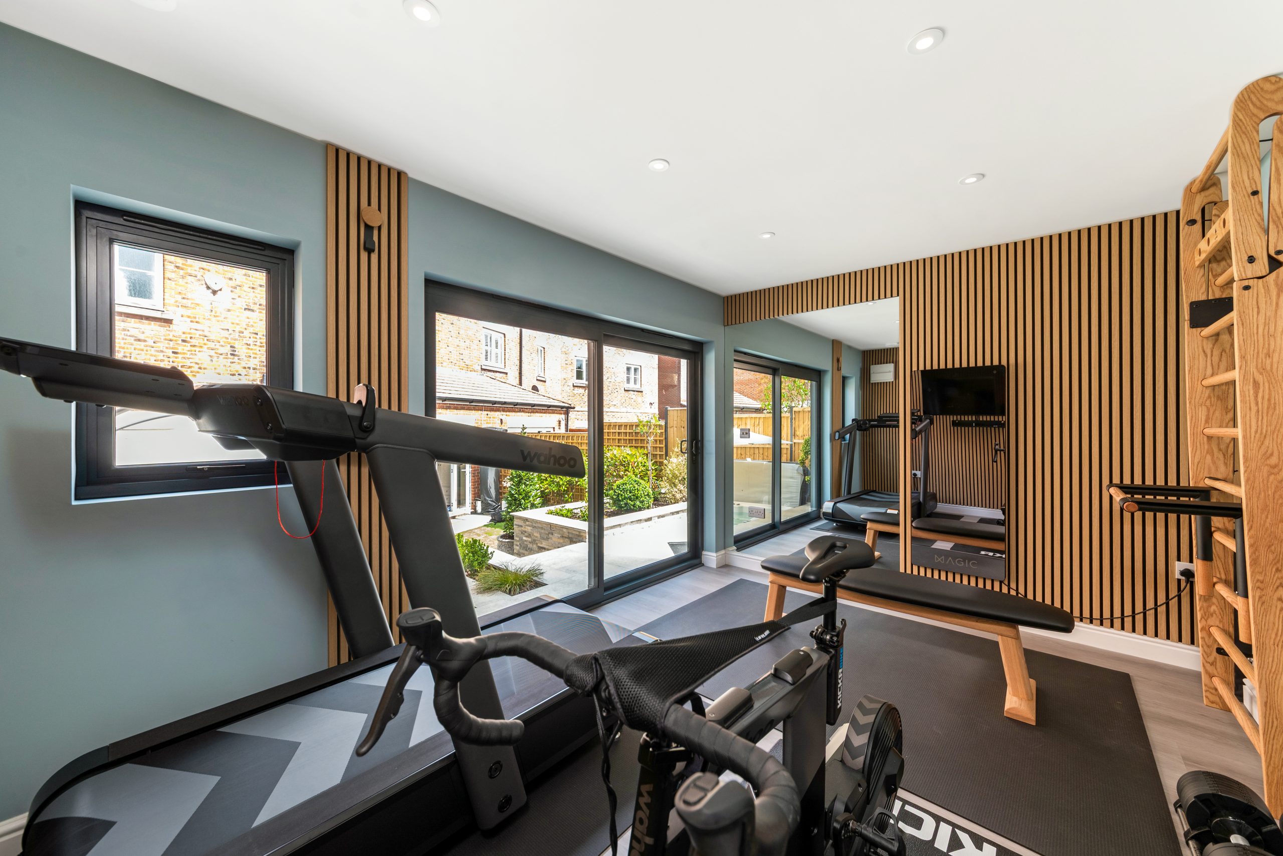 TOM_3831 luxury garden room london