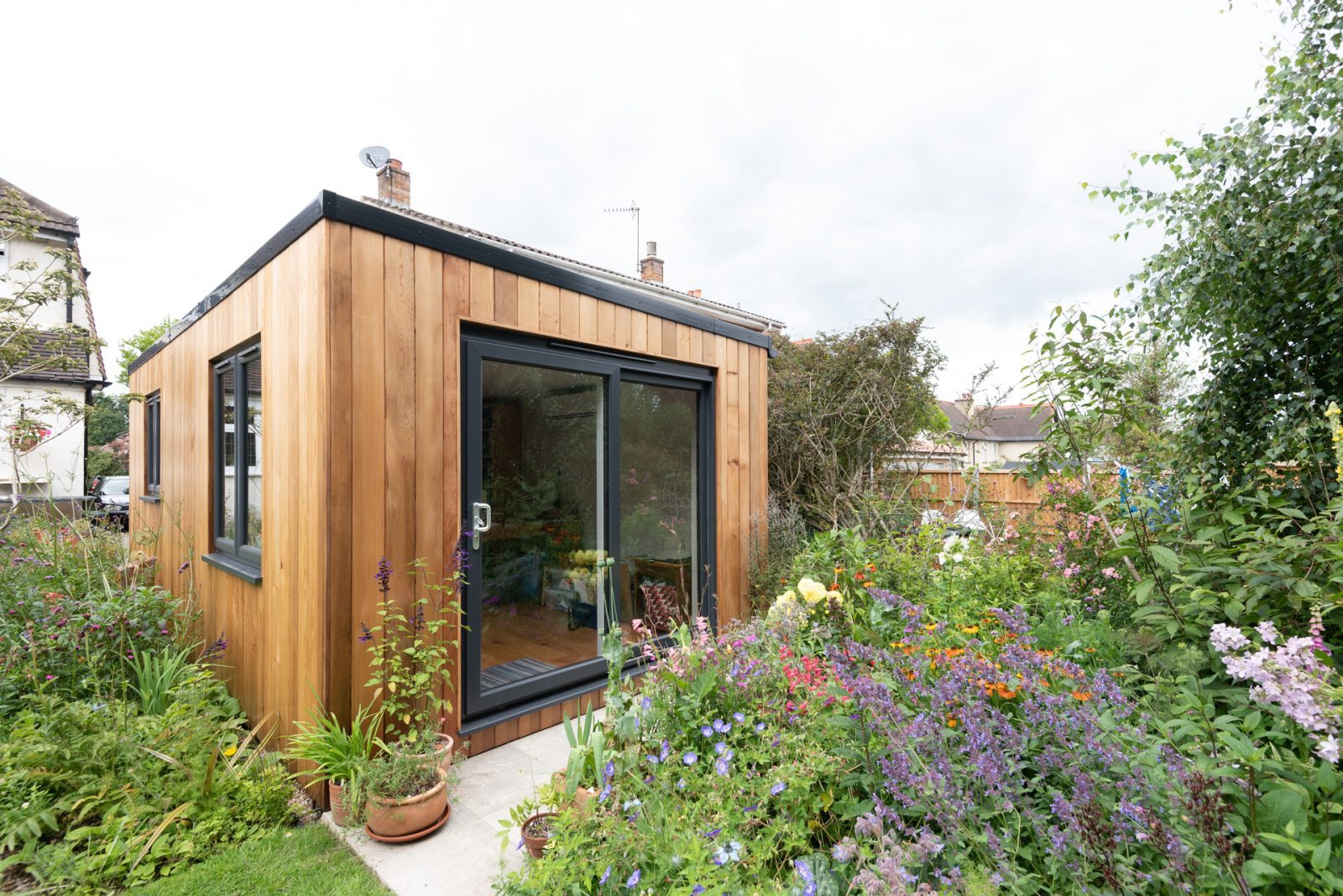 Garden office pods and rooms in Essex
