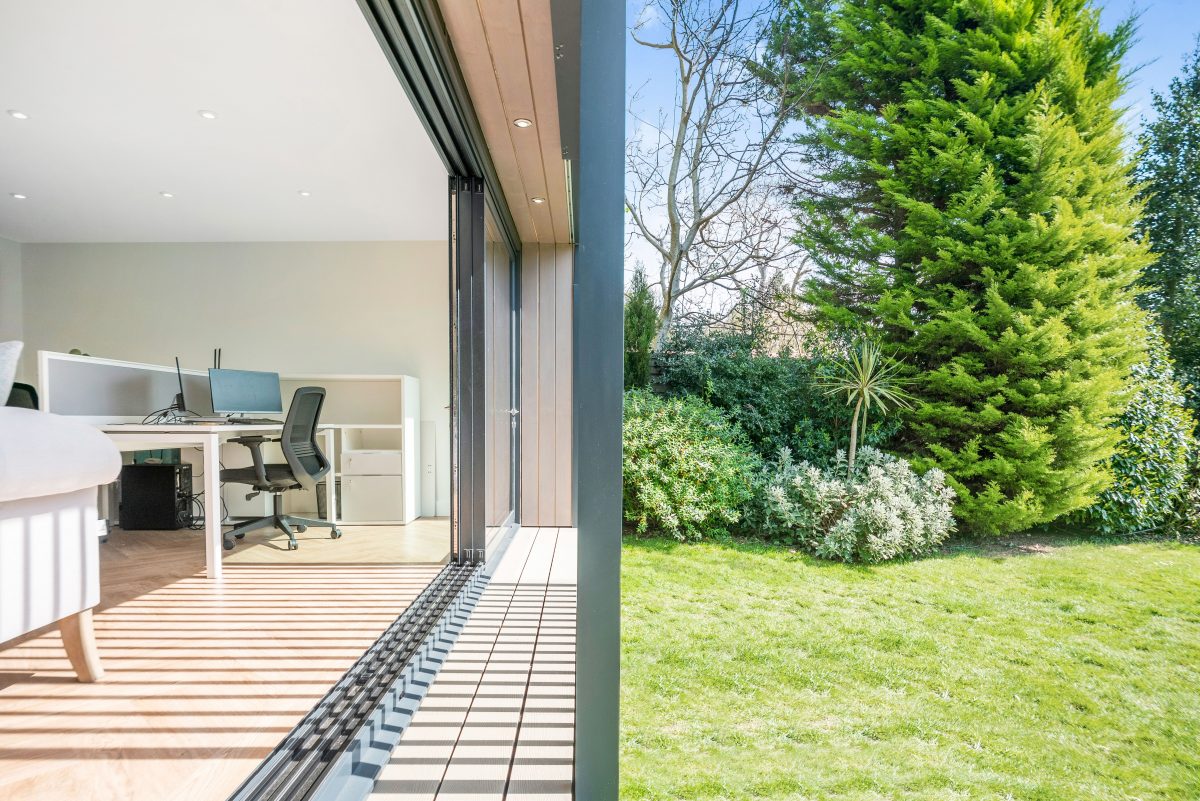 Contemporary Garden Room Hertfordshire Hawksbeck