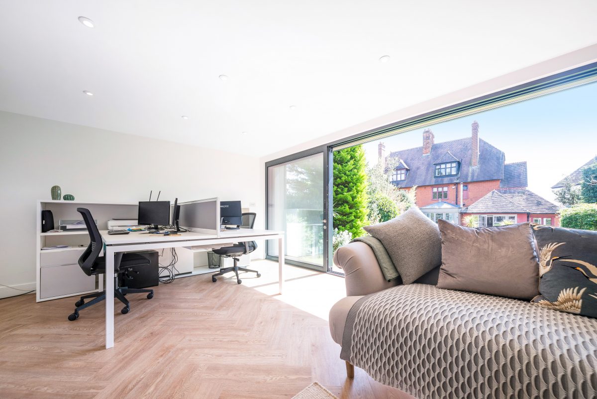 Contemporary Garden Room Hertfordshire Hawksbeck