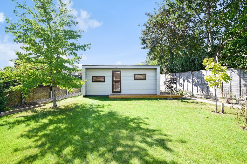 One bedroom annexe Bespoke luxury garden rooms in buckinghamshire