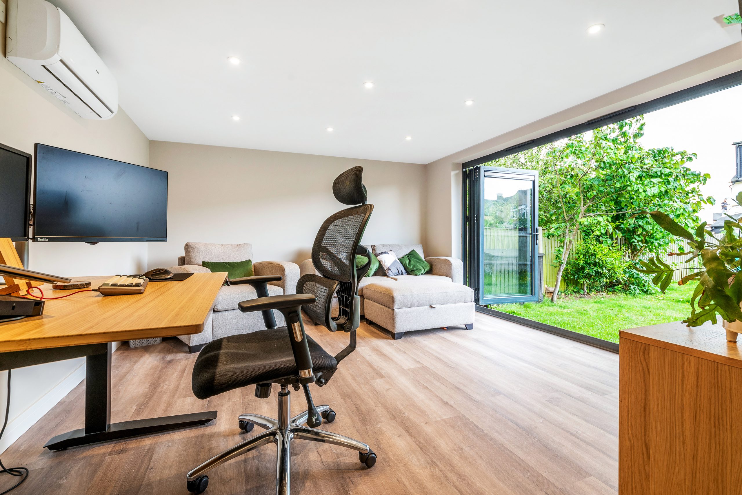 bespoke garden rooms london