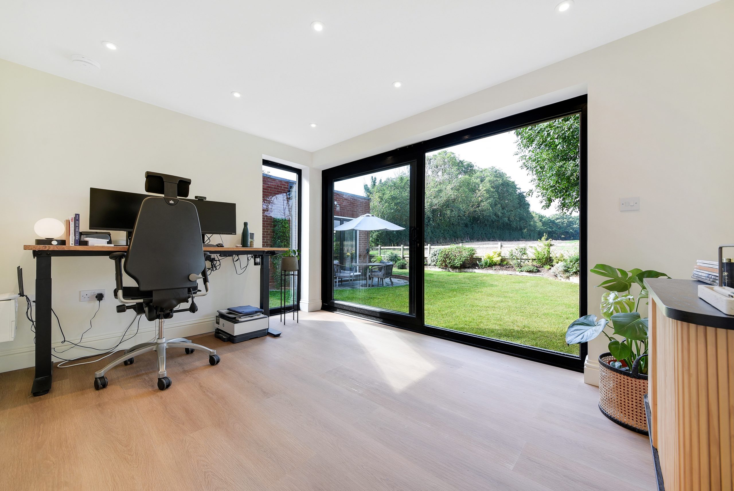 contemporary garden office in Essex