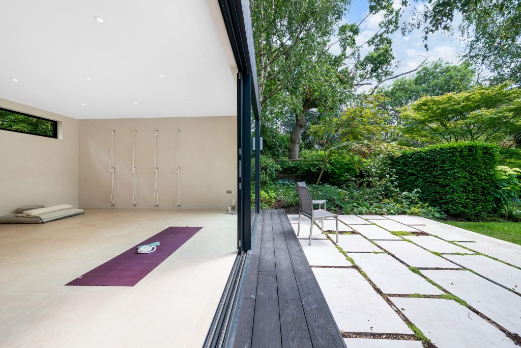 small garden room studio