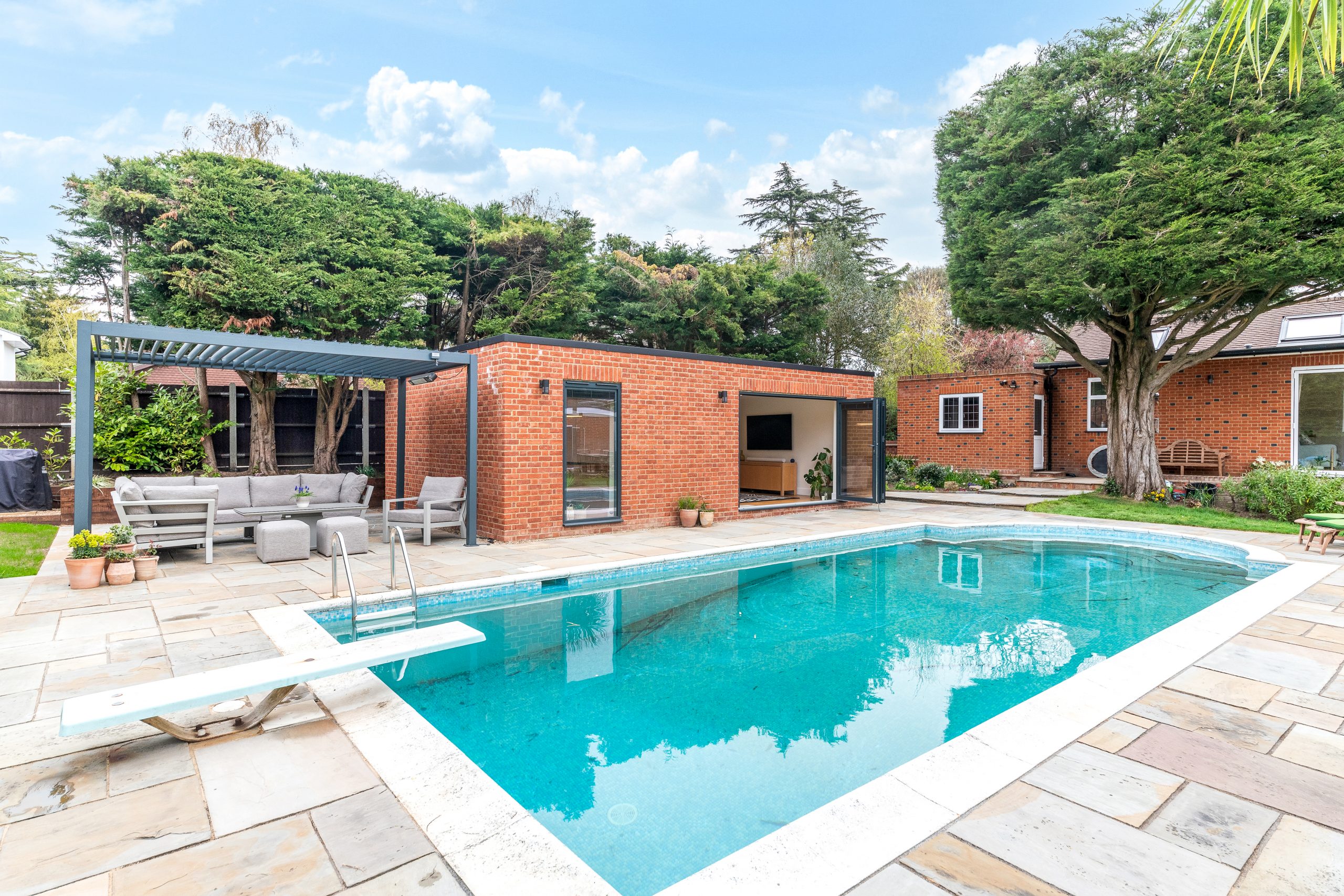 luxury garden room london
