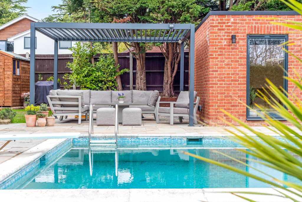 brick garden room with outdoor entertaining area