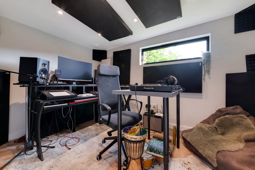 luxury garden room london