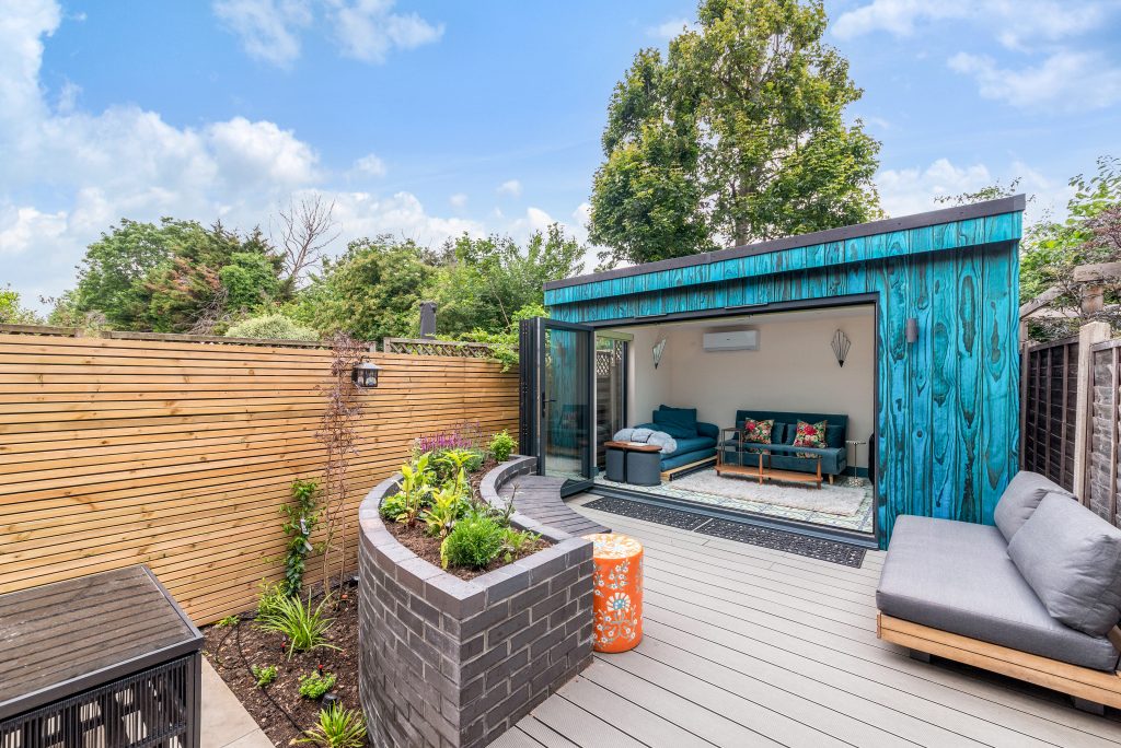 TOM_2291 luxury garden room london