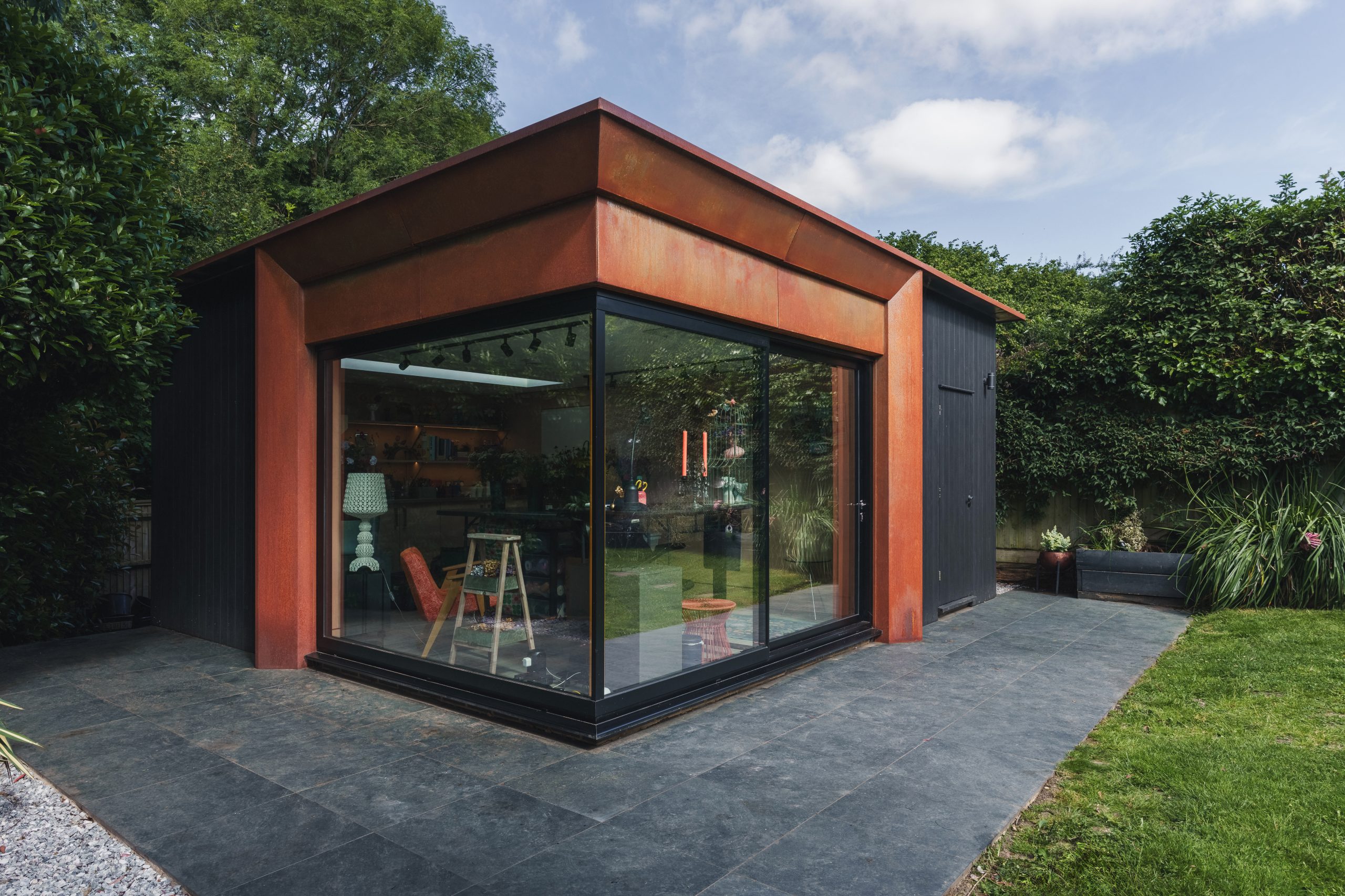 Bespoke Flower Garden Room StudioBeaconsfield, Buckinghamshire